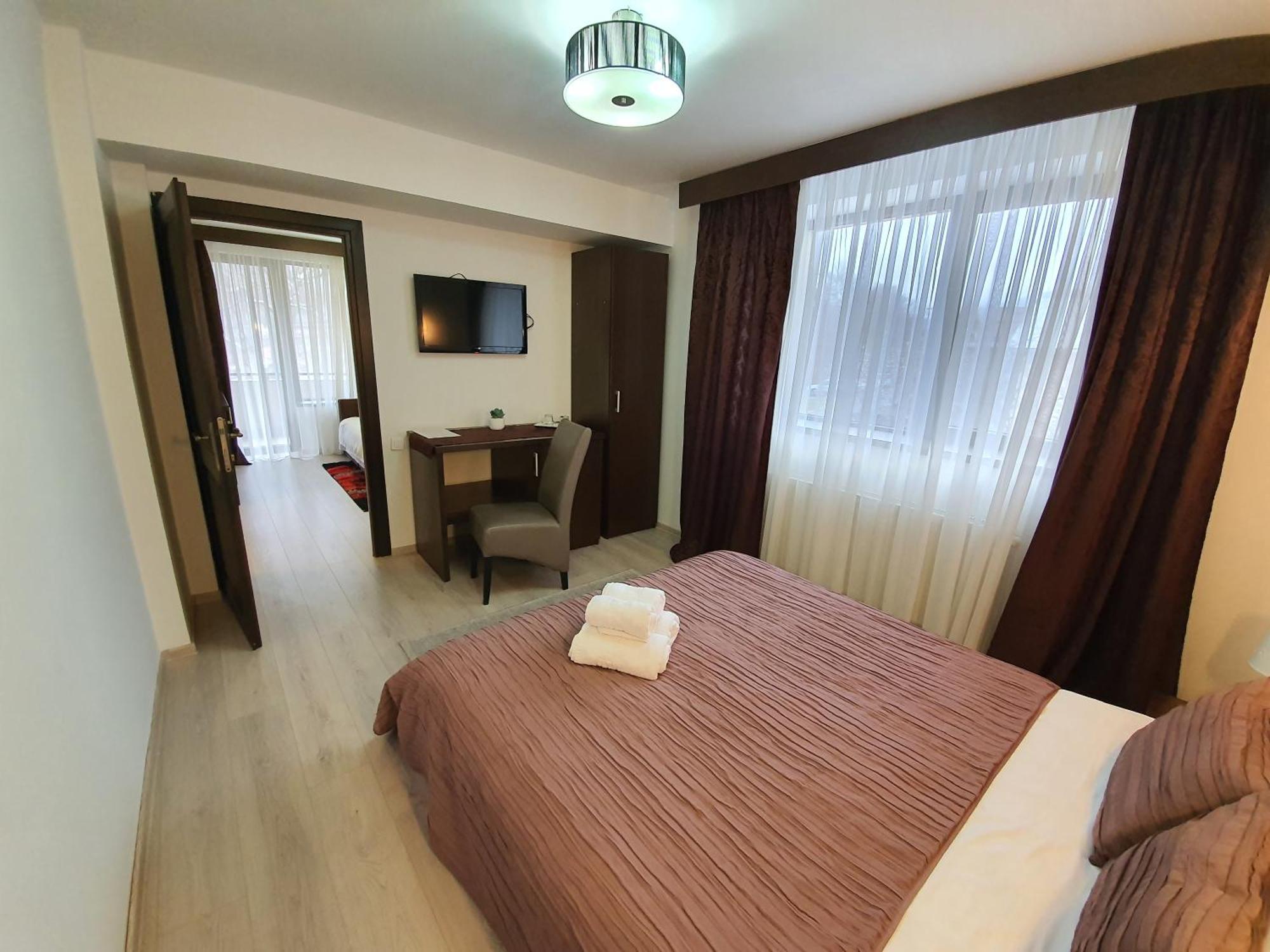 Pensiunea Public House Busteni Phòng bức ảnh