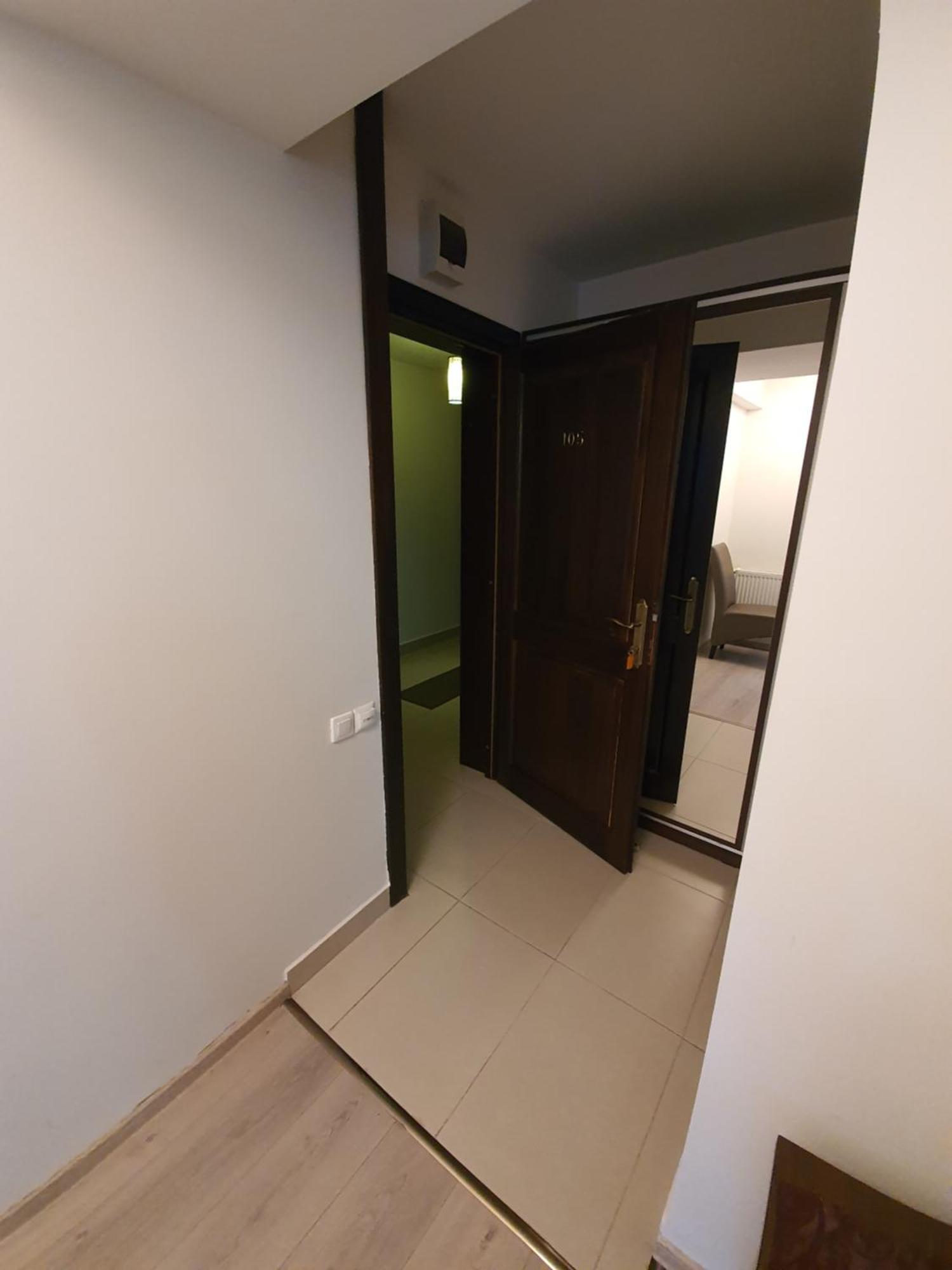 Pensiunea Public House Busteni Phòng bức ảnh